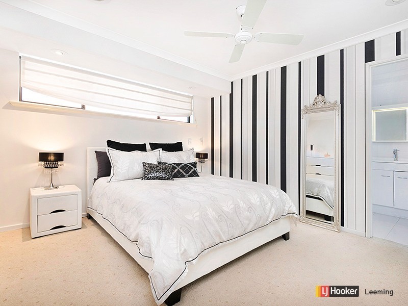 8 Fowler Row, Leeming WA 6149