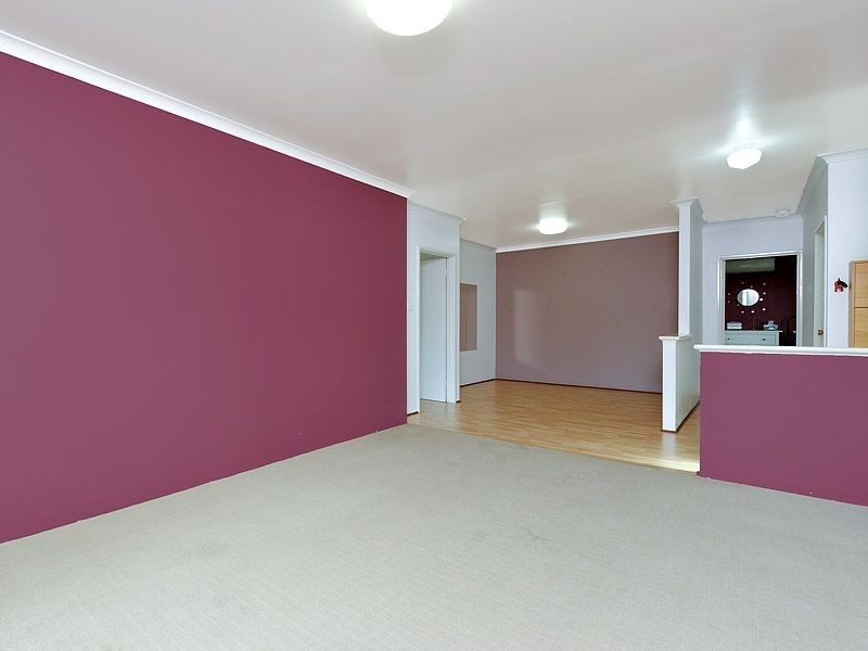 25 Green Croft Gardens, Leeming WA 6149