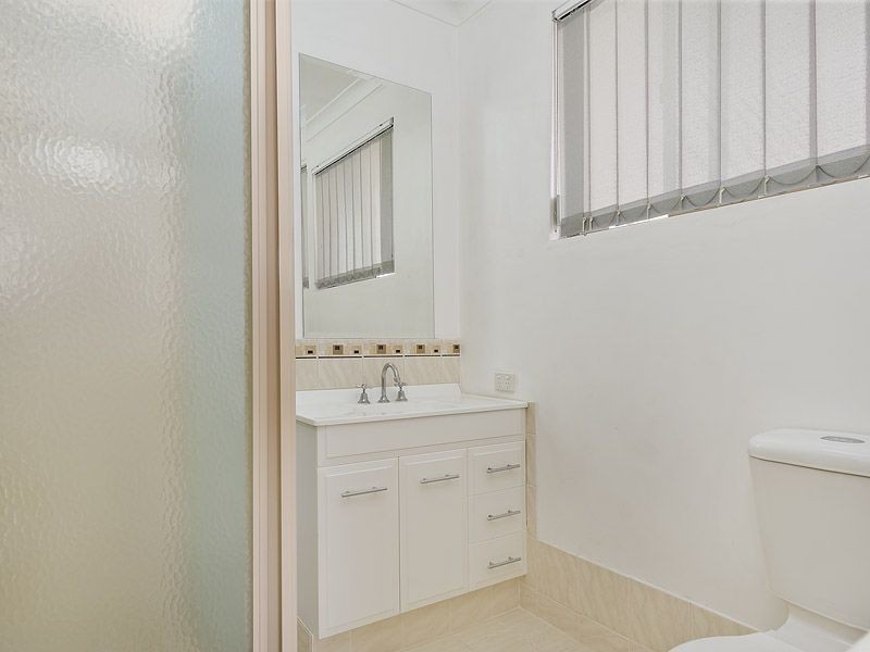 25 Green Croft Gardens, Leeming WA 6149