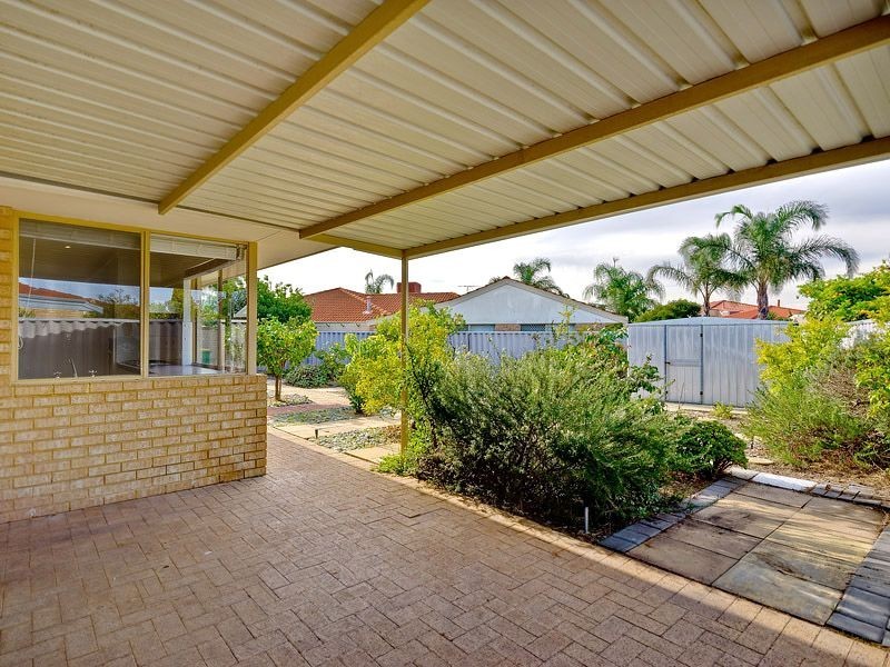25 Green Croft Gardens, Leeming WA 6149
