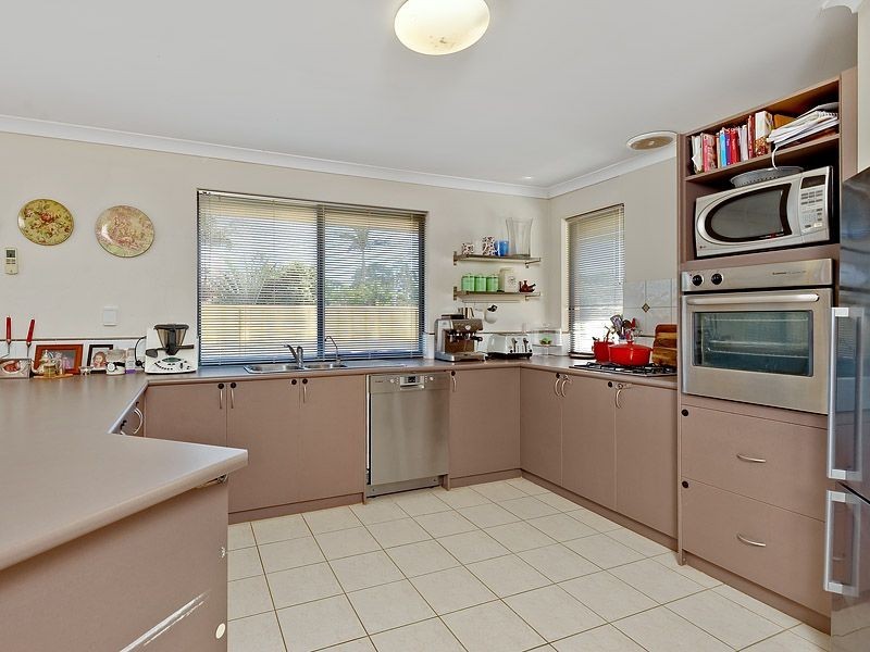 1 Fern Leaf Court, Leeming WA 6149