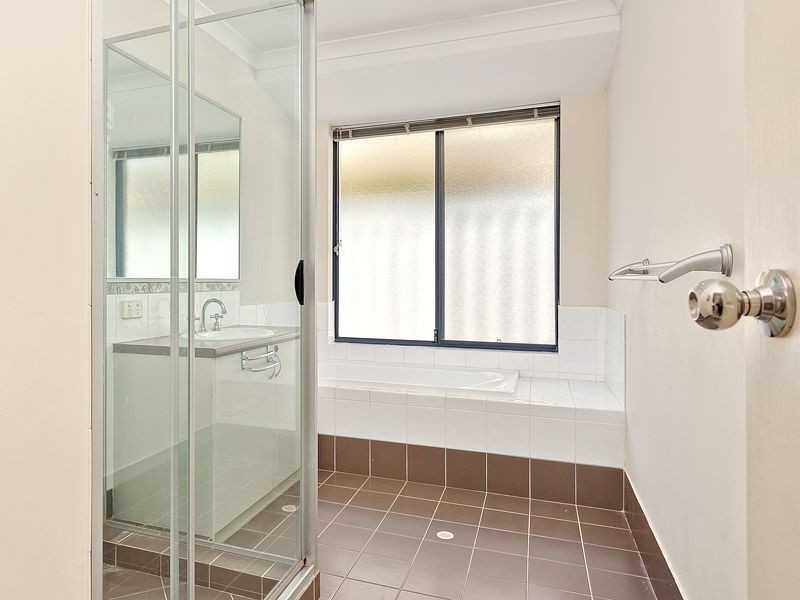 1 Fern Leaf Court, Leeming WA 6149