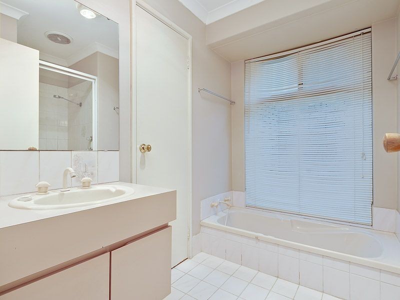 7 Hunnicutt Close, Yangebup WA 6164