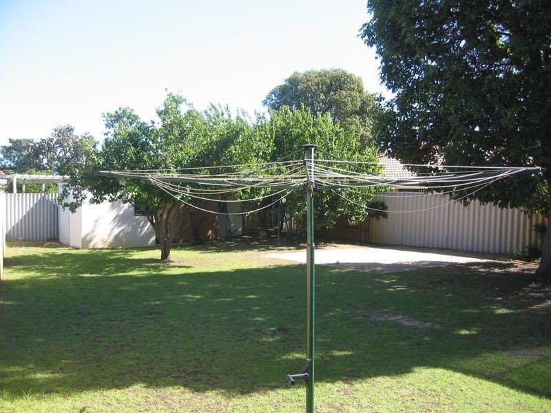 25 Wavel Avenue, Riverton WA 6148