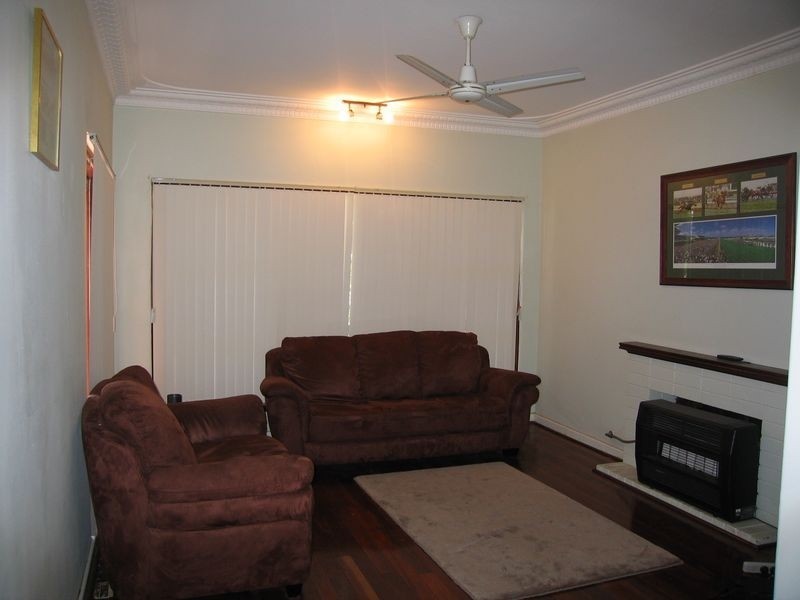 25 Wavel Avenue, Riverton WA 6148