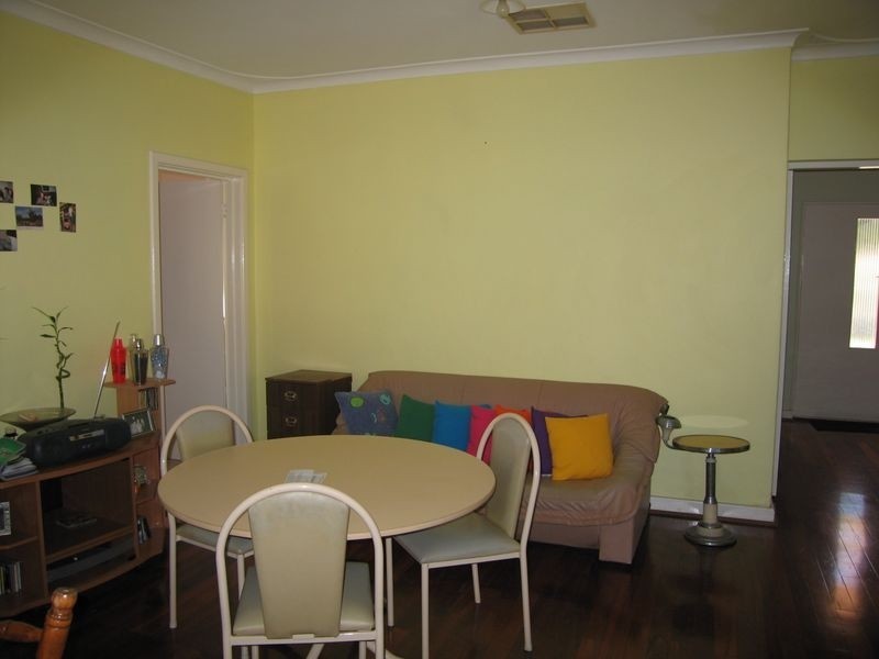 25 Wavel Avenue, Riverton WA 6148