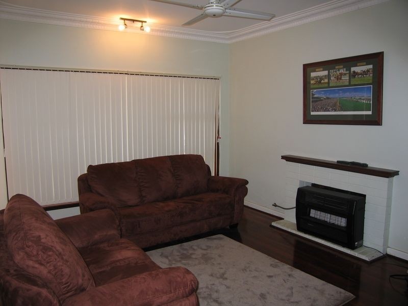 25 Wavel Avenue, Riverton WA 6148