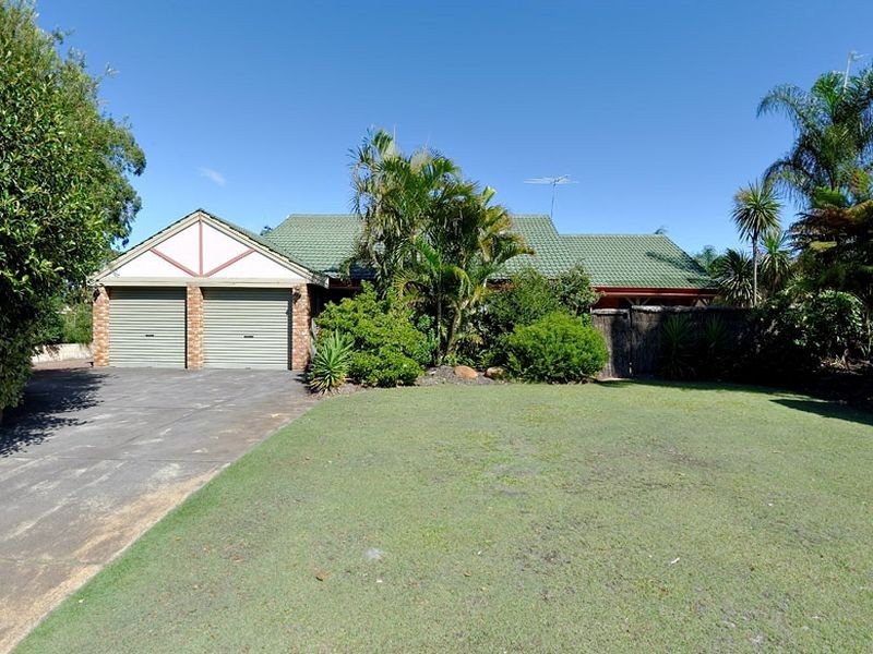 24 Waraker Way, Leeming WA 6149