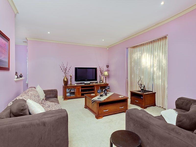 24 Waraker Way, Leeming WA 6149