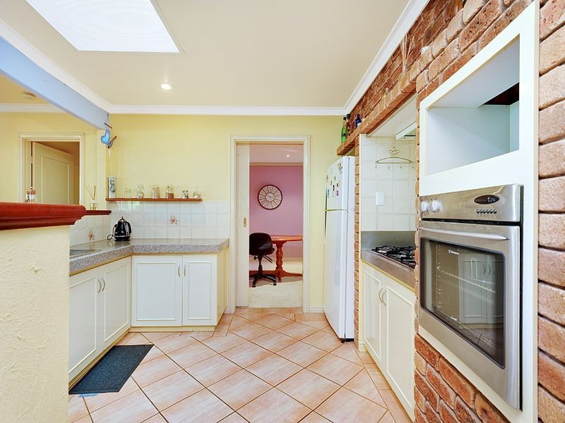 24 Waraker Way, Leeming WA 6149