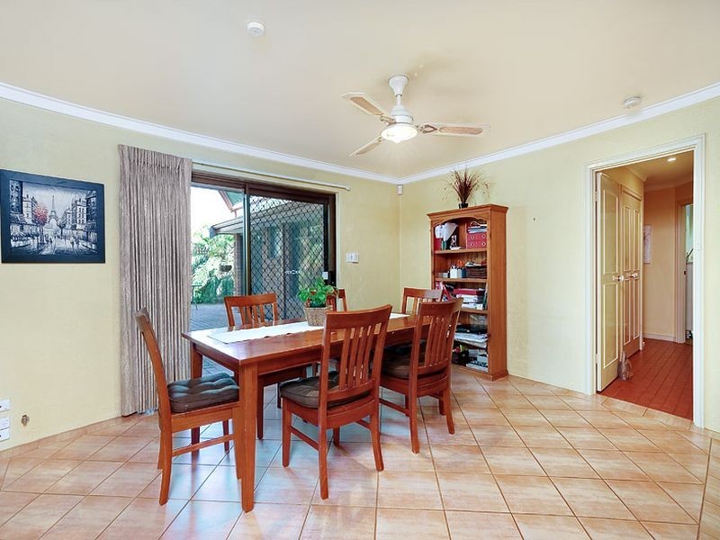 24 Waraker Way, Leeming WA 6149