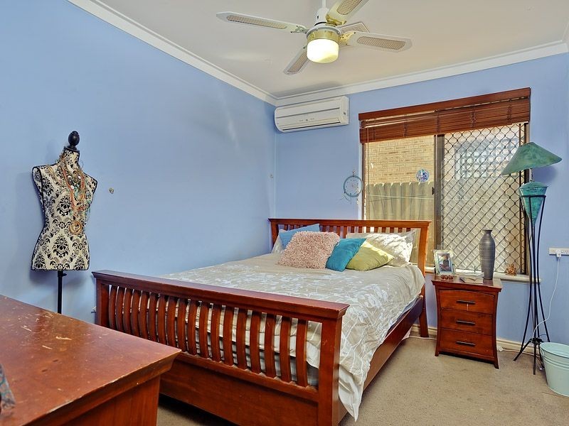 24 Waraker Way, Leeming WA 6149