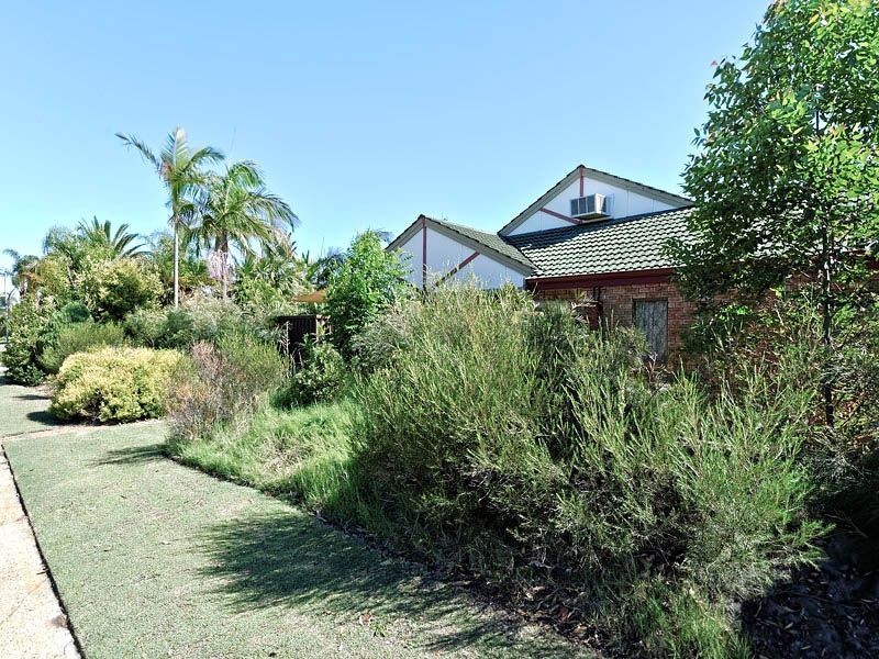 24 Waraker Way, Leeming WA 6149