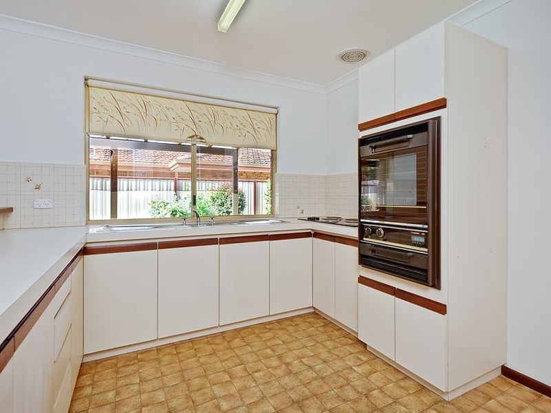 23A Gladstone Road, Leeming WA 6149