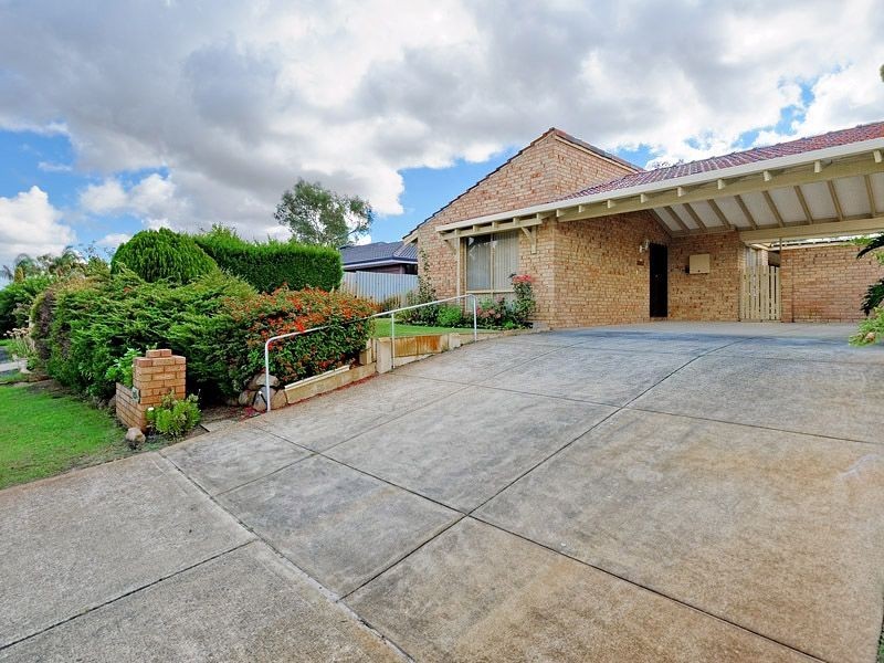23A Gladstone Road, Leeming WA 6149