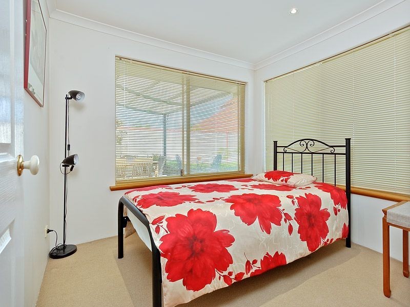 14 Riversdale Pass, Jandakot WA 6164