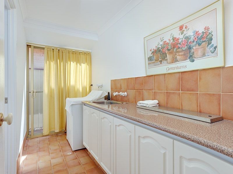 14 Riversdale Pass, Jandakot WA 6164