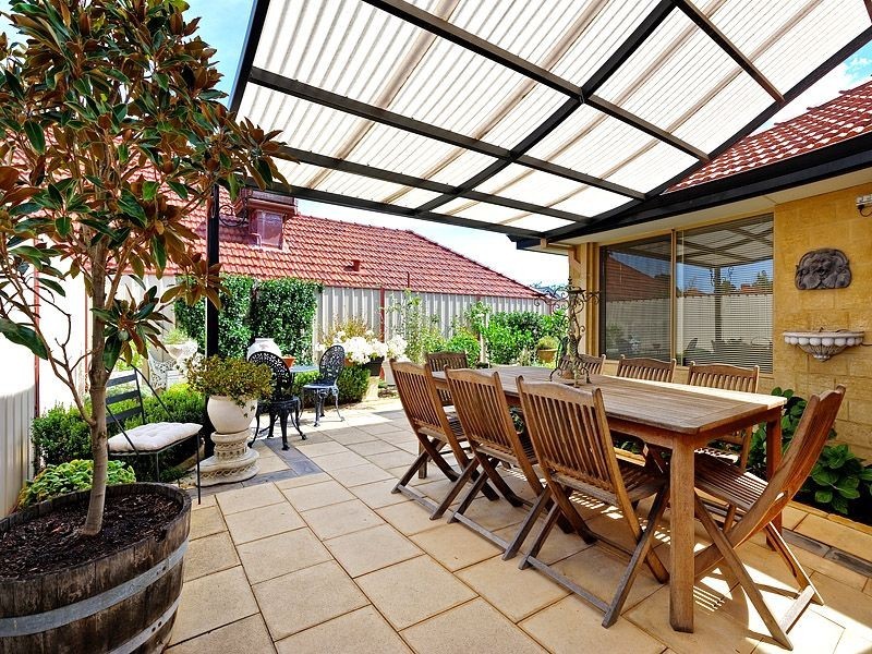14 Riversdale Pass, Jandakot WA 6164
