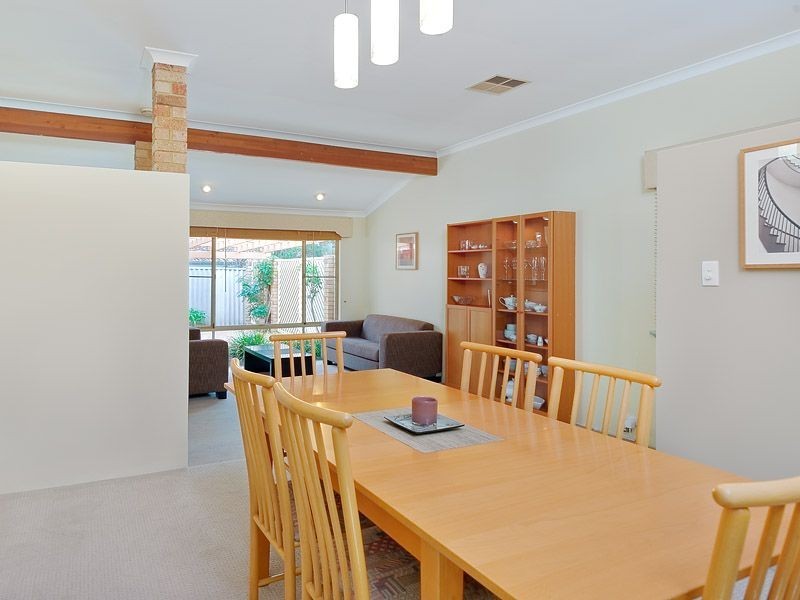 84 Casserly Drive, Leeming WA 6149