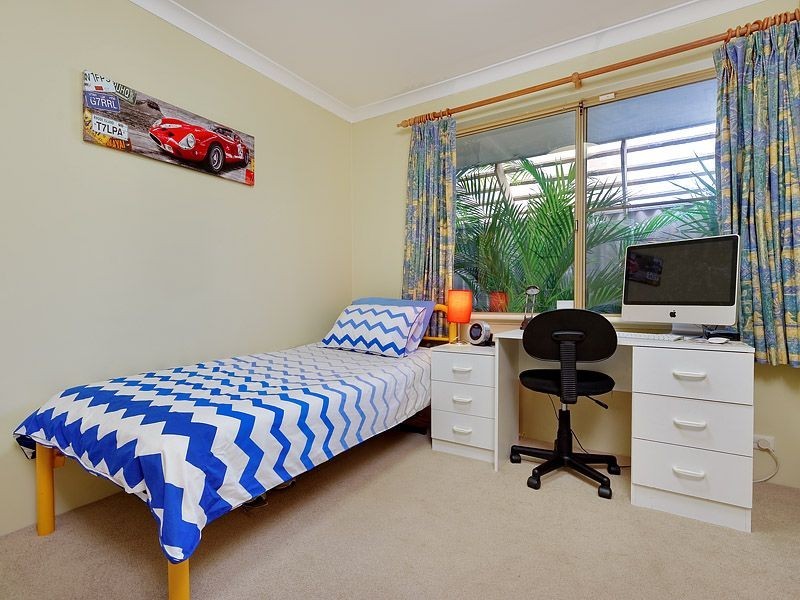84 Casserly Drive, Leeming WA 6149