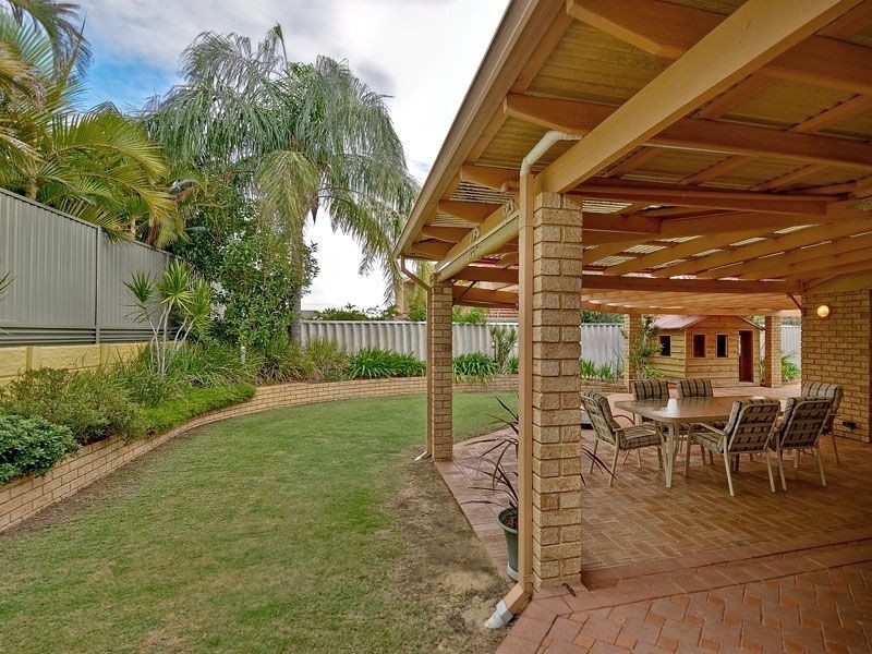84 Casserly Drive, Leeming WA 6149