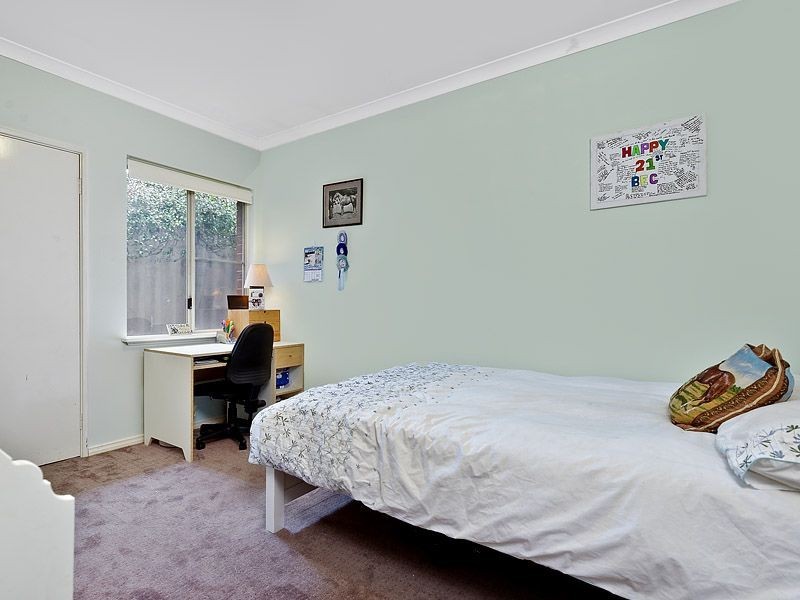 9 Invercauld Ave, Bibra Lake WA 6163