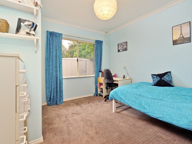 9 Invercauld Ave, Bibra Lake WA 6163