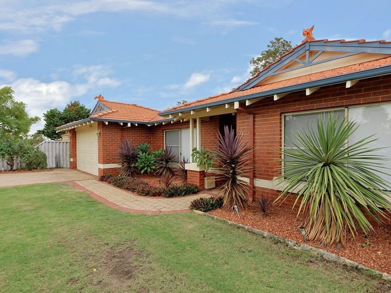 9 Invercauld Ave, Bibra Lake WA 6163