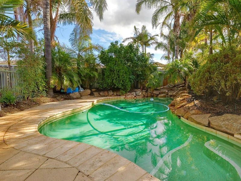 12 Heston Close, Leeming WA 6149