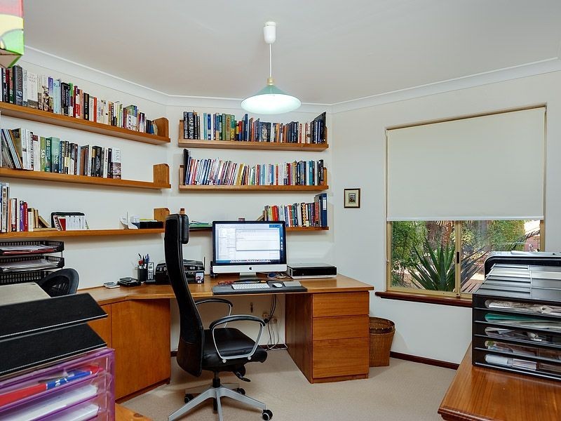 12 Heston Close, Leeming WA 6149