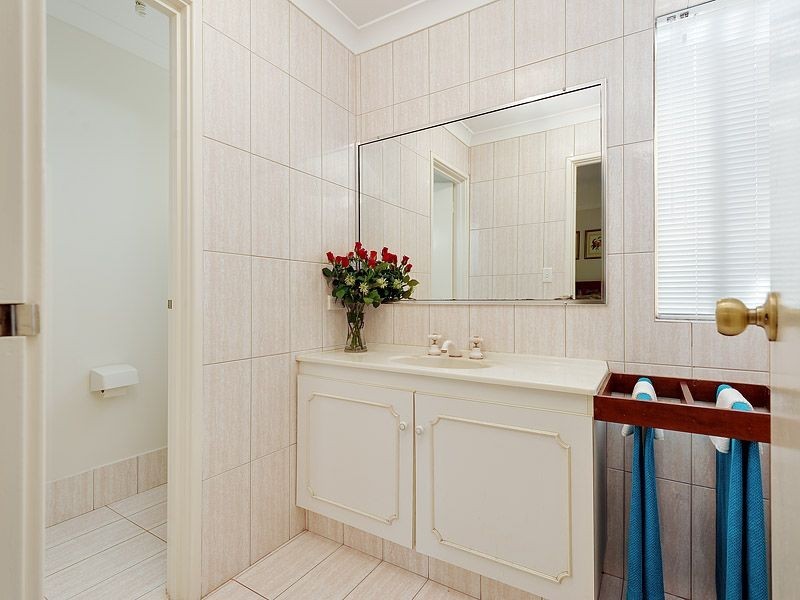 12 Heston Close, Leeming WA 6149