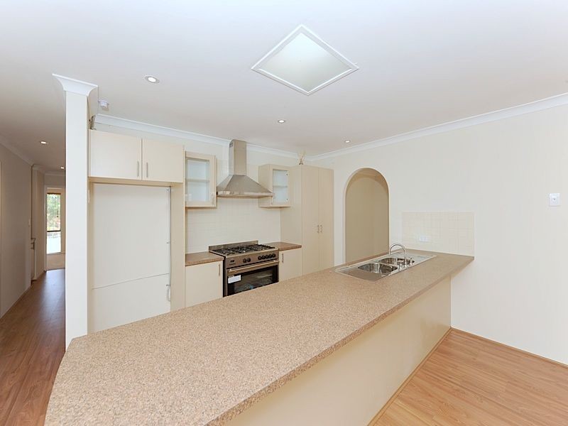 1/14 Krugger Place, Leeming WA 6149