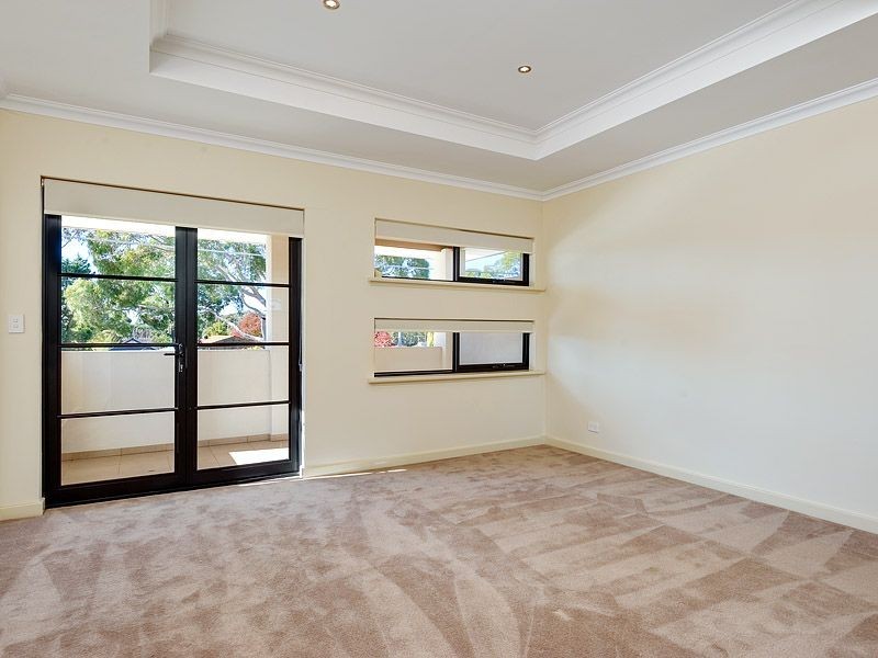 171B Riseley Street, Booragoon WA 6154