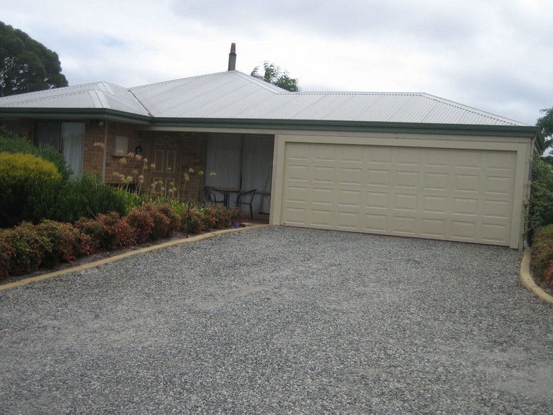 615 Karnup Road, Hopeland WA 6125