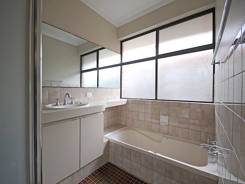 22 Hartfield Crescent, Leeming WA 6149