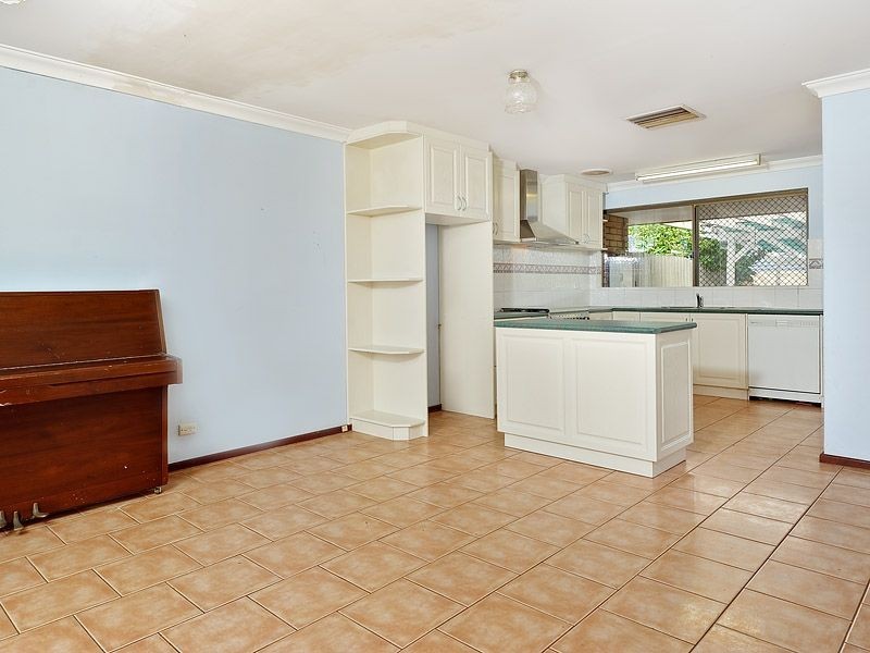 43 Matthew Avenue, Leeming WA 6149