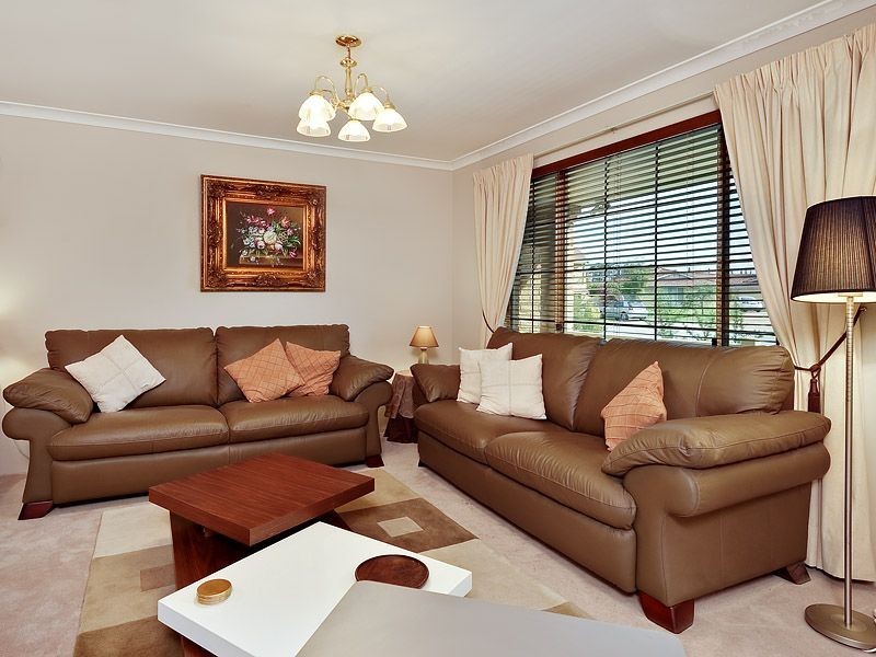 15 Greenlea Rise, Leeming WA 6149