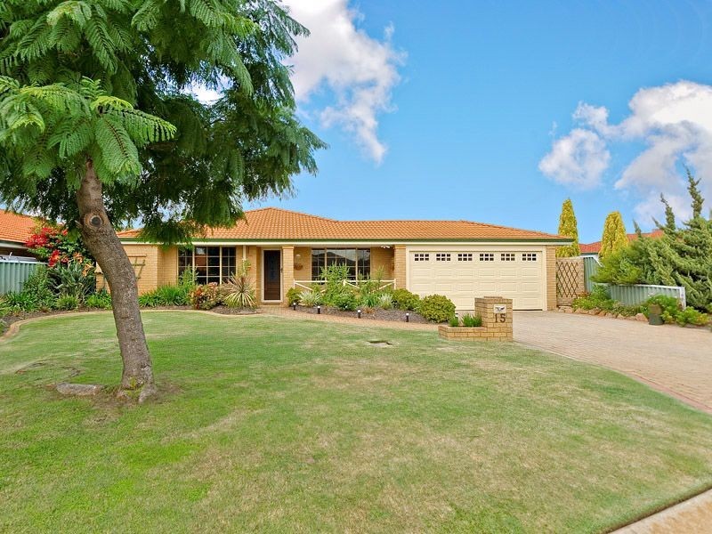 15 Greenlea Rise, Leeming WA 6149