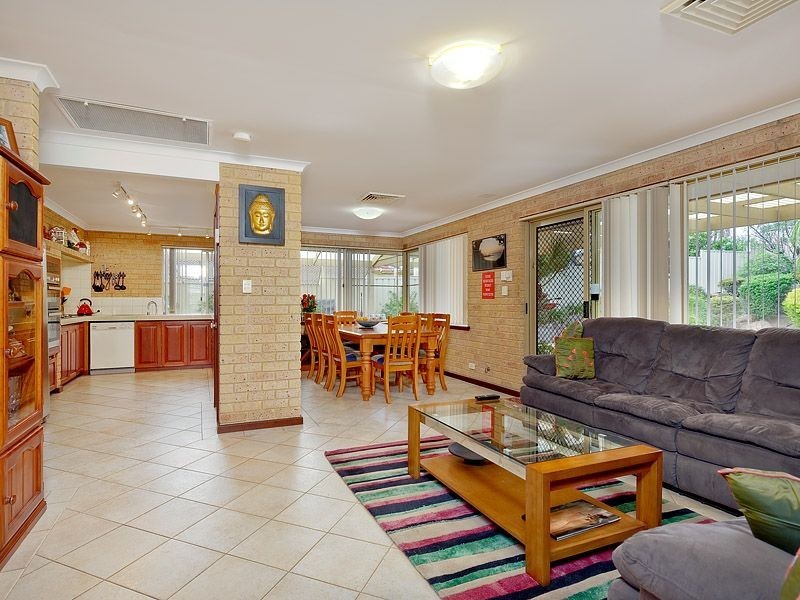 3 Olsen Court, Leeming WA 6149