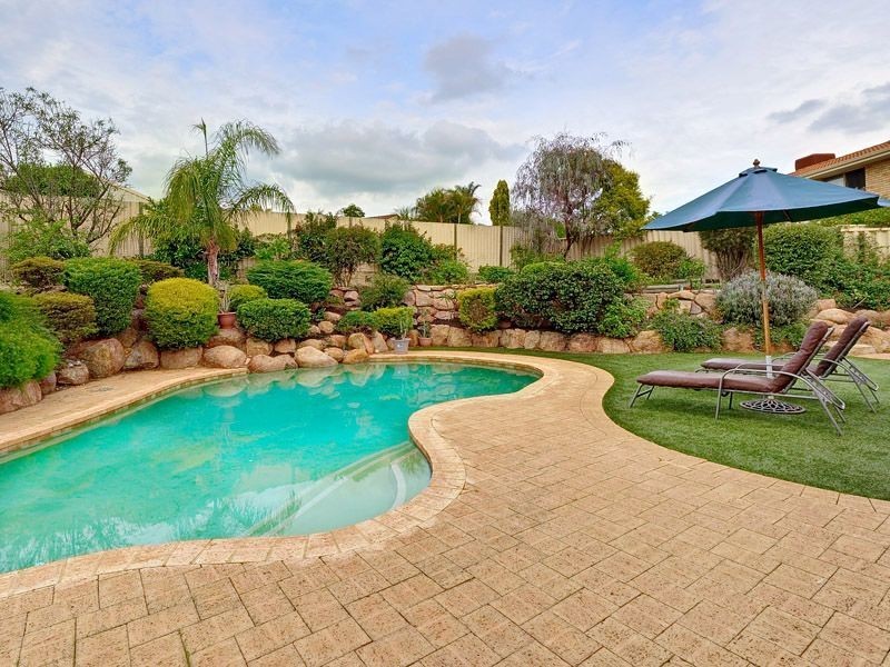 3 Olsen Court, Leeming WA 6149
