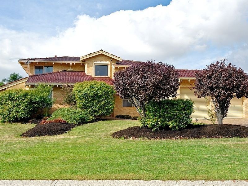 3 Olsen Court, Leeming WA 6149