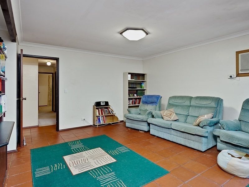 21 Jefferies Way, Leeming WA 6149