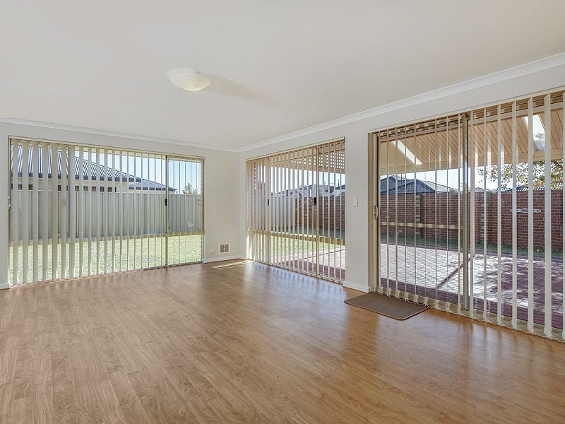 75 Campbell Road, Canning Vale WA 6155