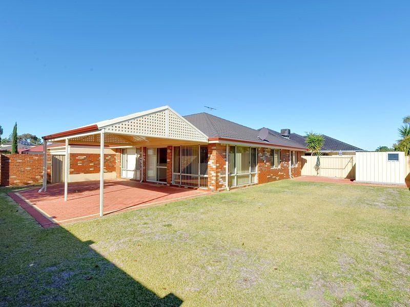 75 Campbell Road, Canning Vale WA 6155