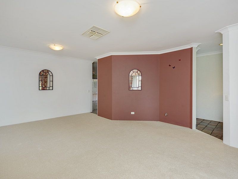 6 Eagar Corner, Leeming WA 6149