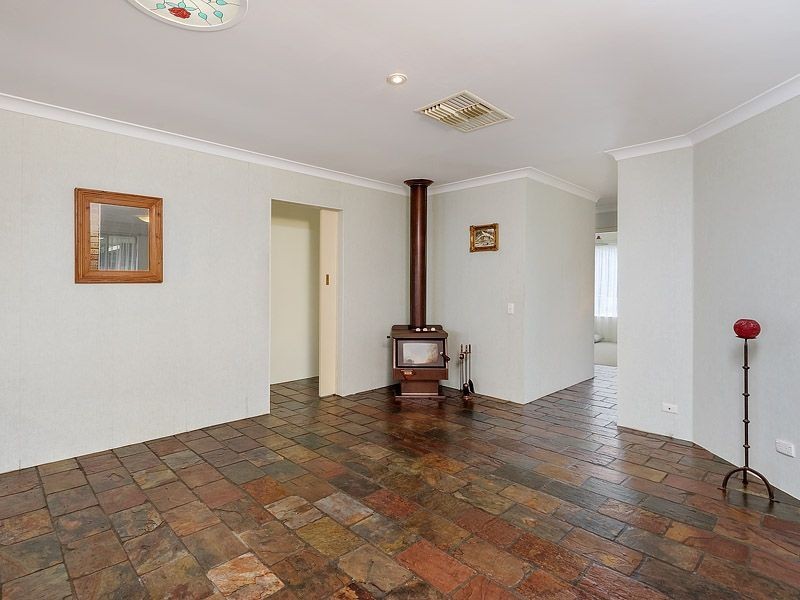 6 Eagar Corner, Leeming WA 6149