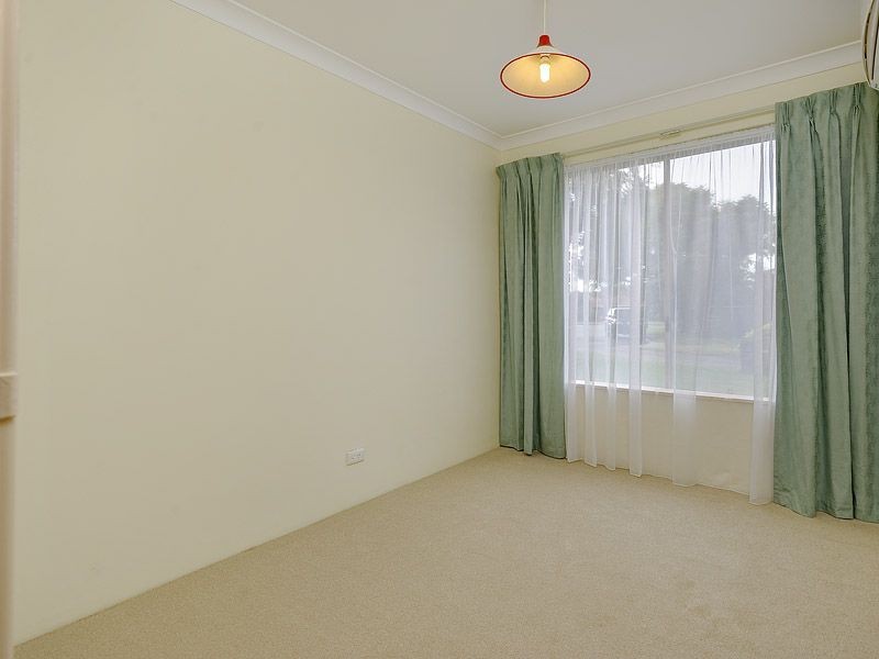 6 Eagar Corner, Leeming WA 6149