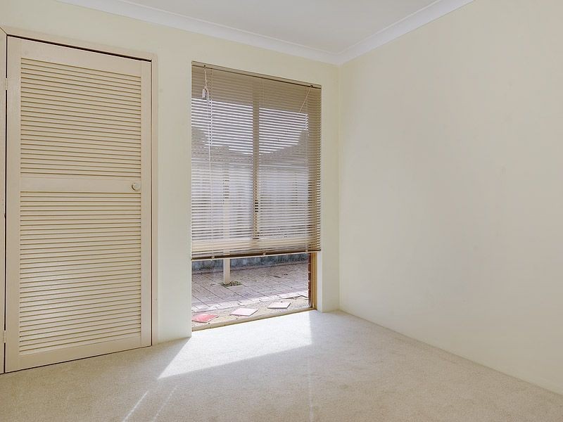 6 Eagar Corner, Leeming WA 6149