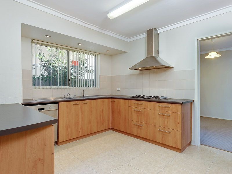 11 Darley Circle, Bull Creek WA 6149