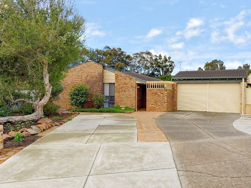 16 Krugger Place, Leeming WA 6149
